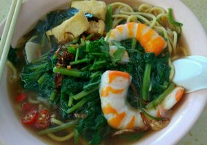 Wed Special: Prawn Noodle (added greens) at Rong Xiang Vegetarian Food 荣祥素食坊 in Central Singapore