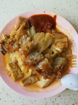 Lontong at Rong Xiang Vegetarian Food 荣祥素食坊 in Central Singapore