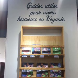 Cookbooks at Naturalia Vegan - Rome in Paris