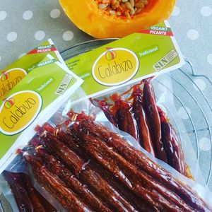 Somos distribuidores de calabizo at El Tastet De L'abat in Manresa