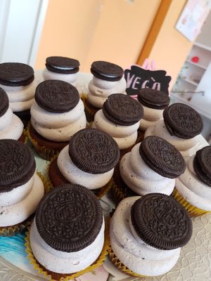 Cupcakes de Oreo veganas.
Sin huevo, sin leche. Deliciosos. at El Tastet De L'abat in Manresa