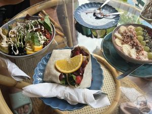 Summer wrap (cheese,melon,beans,lettuce) without dip - thats shame..   at OAS Cafe in Kalmar