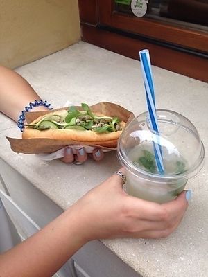 Spaniel hot-dog and lemonade at Dogs Like Ducks in Lviv
