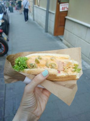 Vegan hot dog with creamy sauce! at Dogs Like Ducks in Lviv