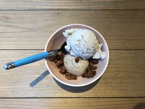 Vanilla date and coffee date with cinnamon pecan topping! Absolutely delicious. at Kippy's Coco-Cream in Tokyo