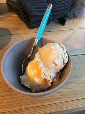 Coconut honey and cinnamon with salted honey caramel topping at Kippy's Coco-Cream in Tokyo