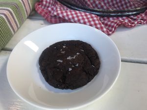 Brownie cookie at Cafe Nyfiket in Raettvik