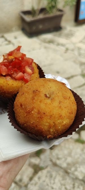  at La Tonda Fritta in Erice