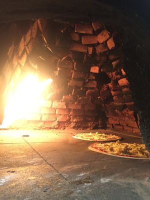 The best oven pizza's in Mexico City. at Diez Barra Diez in Mexico City