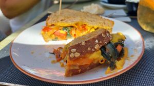 Vegan sandwich (hummus & veggies) at Noname Restaurant in Mallorca