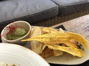 Guacamole with plantain and yucca chips at Noname Restaurant in Mallorca