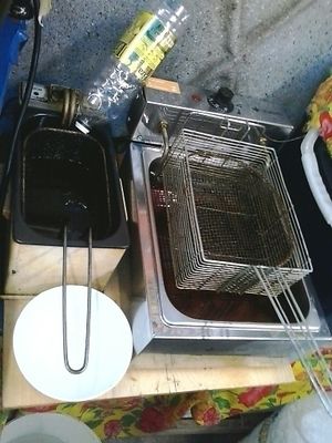 Separated bowl for frying vegan stuff at Barraca da Tia Denise in Rio De Janeiro