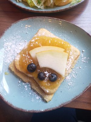 Vegan french toast at Zoom Cafe in Chemnitz