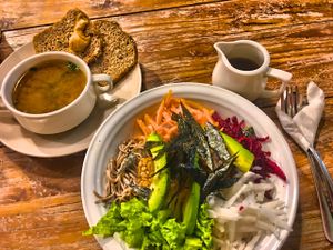 Orgánico y Vegetariano, riquísimo todo! at Zula Vegetarian Paradise in Seminyak