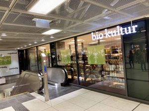 outside at biokultur in Munich