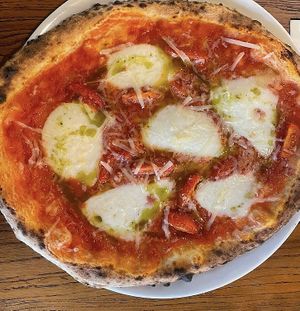 Pizza at Iaia Cristina in Barcelona