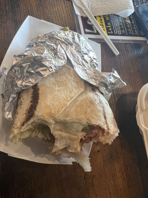 I had a jackfruit bar-b-que wrap with rice and veggies.   It was filling it held me throughout the nightt  at Loko Wraps in Kailua Kona