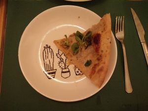 nice pizza but with very few ingredients at Masa Madre in Madrid