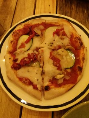 Pizza De la Tierra at Masa Madre in Madrid