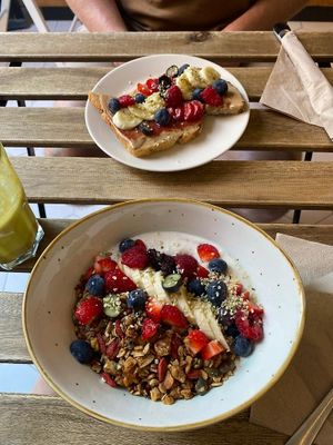  at Bunny's Deli in Madrid