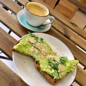 Yummy Vegan Avocado Toast  at Bunny's Deli in Madrid