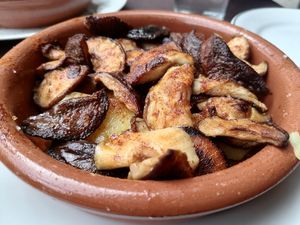 SHIITAKES A FEIRA at V de Vegetta in Mostoles