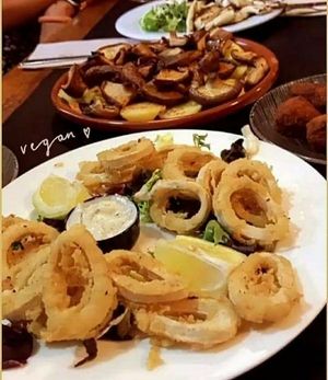 Calamares veganos at V de Vegetta in Mostoles