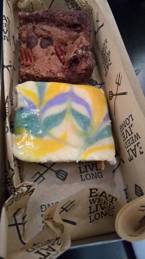 Spacecake at The Dutch Weed Burger - Food Truck in Amsterdam