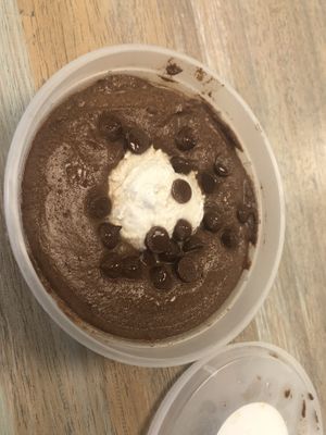Raw vegan chocolate mousse  at New Moon Market in Orlando