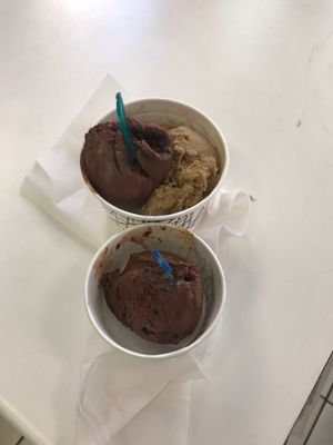 Coffee and chocolate flavors at Joy Madal in Geneva