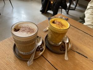 Chai latte en chai gold   at Gember in Horst