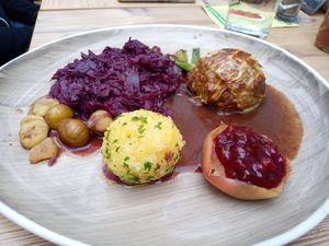 Vegan "Martinigansl" at Thermenrestaurant in Baden