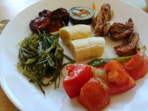 칠리 토마토 at Loving Hut - Yangjae Juam in Gyeonggi-do