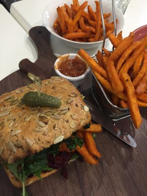 Vegan burger at ManicOrganic Cafe in Penrith