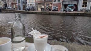 Vegan chai latte (with oat milk) and coffee at Logica Cafe Restaurant in Leiden