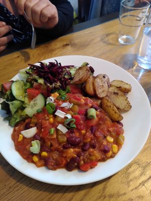 Chili sin carne at Logica Cafe Restaurant in Leiden