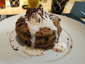 Chocolate Chip, Espresso, Mocha Pancakes plus a Mango Papaya Smoothie at Wynn Hotel - Jardin in Las Vegas