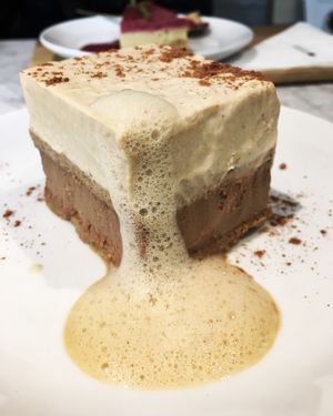 Torta Tiramissu Raw Vegan at Urban Farmcy in Porto Alegre