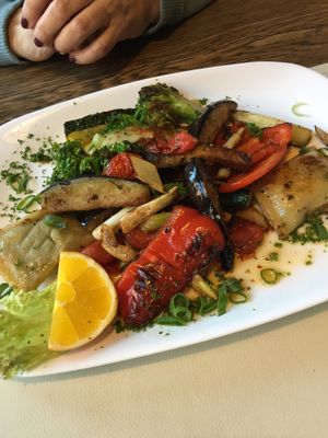 vegan stuffed Swabian pasta (Maultaschen) and grilled veggies  at Heinrichsbrücke in Mannheim