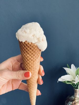 Hello Spring! ☀️ Vegan Almond Ice-Cream 💕 at Schön Klar Coffee - Eis eis Baby in Mannheim