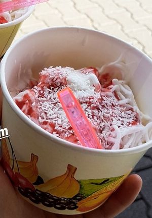 Vegan Spaghetti Ice cream at Schön Klar Coffee - Eis eis Baby in Mannheim