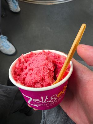  at Eismanufaktur zeitgEISt in Mannheim