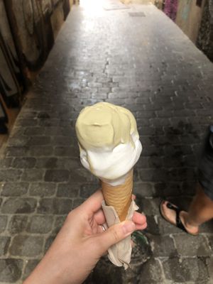 Pistachio and yoghurt gelato  at Claudio - Gelato con Passione in Mallorca