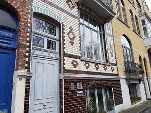 front, entrance at AM/PM in Bruges