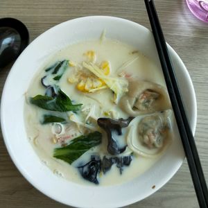Soya Soup Dumpling Ramen at Truly Vegetarian in Central Singapore