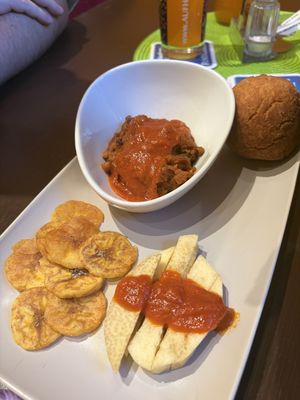 Vorspeisenteller (fast komplett vegan)  at Omoka Afrikanisches Restaurant in Graz