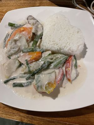 Veggies in Coconut milk with rice (195+30)  at Ven'z Kitchen in Moalboal