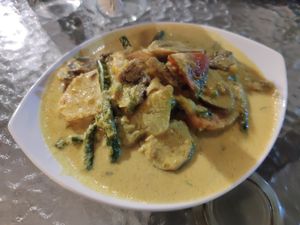 Vegetable curry at Ven'z Kitchen in Moalboal