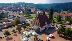 Café Pause auf Deutschlands größtem Marktplatz at Cafe Pause in Freudenstadt