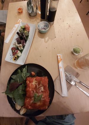 Lasagna & vegan sushi at Moagem in Aljezur